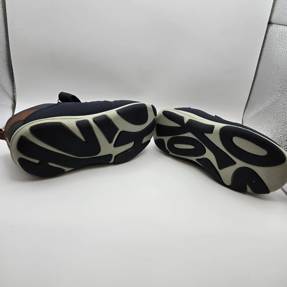 OshKosh B'gosh Toddlers Blue and Yellow Sneakers with Velcro - Picture 8 of 8